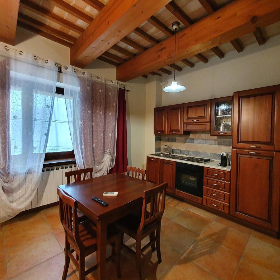 Pietra Maula Agriturismo Castelraimondo Luaran gambar