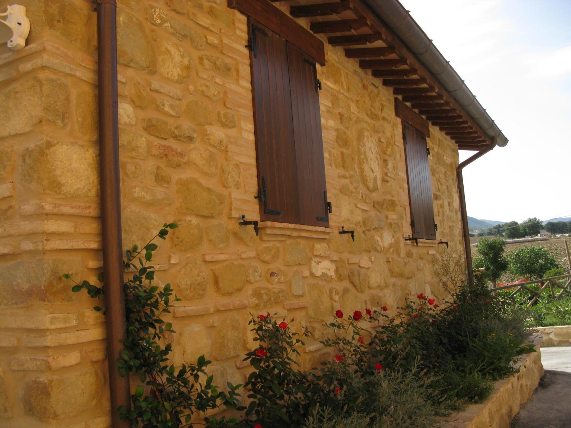 Pietra Maula Agriturismo Castelraimondo Luaran gambar