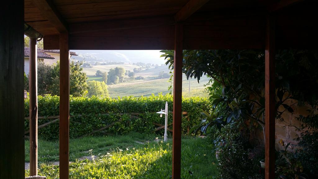 Pietra Maula Agriturismo Castelraimondo Luaran gambar